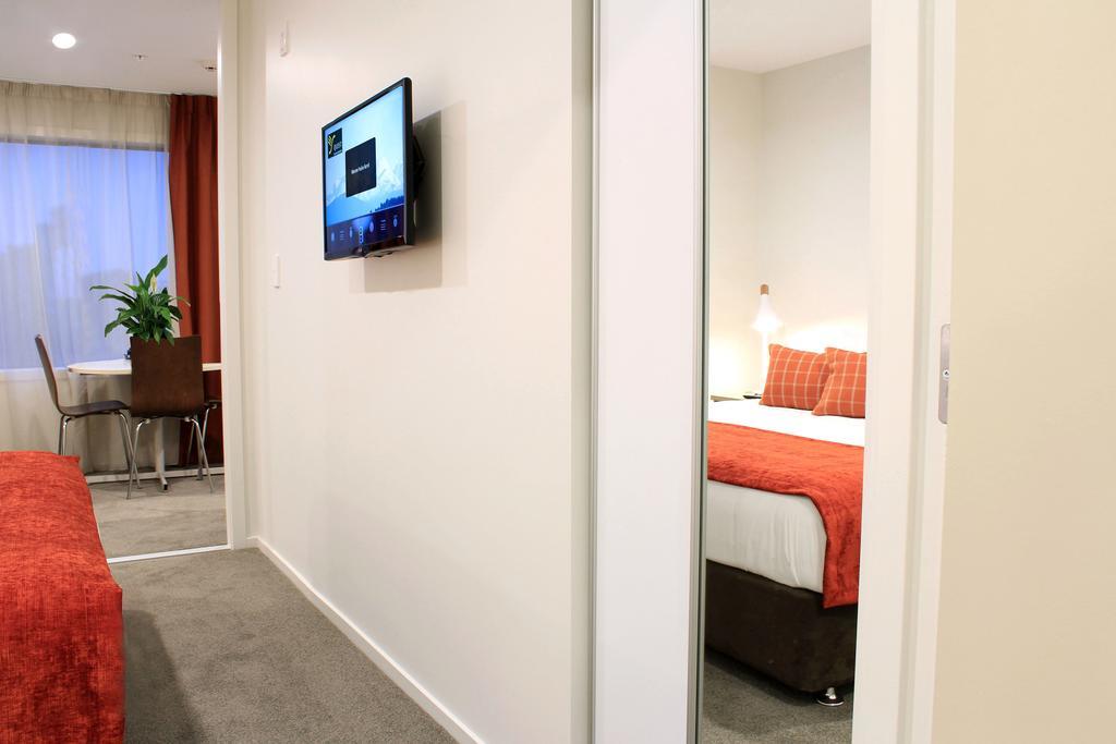 Quest Taupo Aparthotel Bagian luar foto