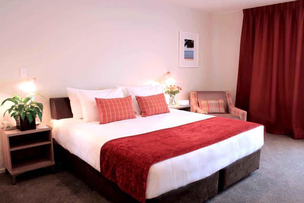 Quest Taupo Aparthotel Bagian luar foto