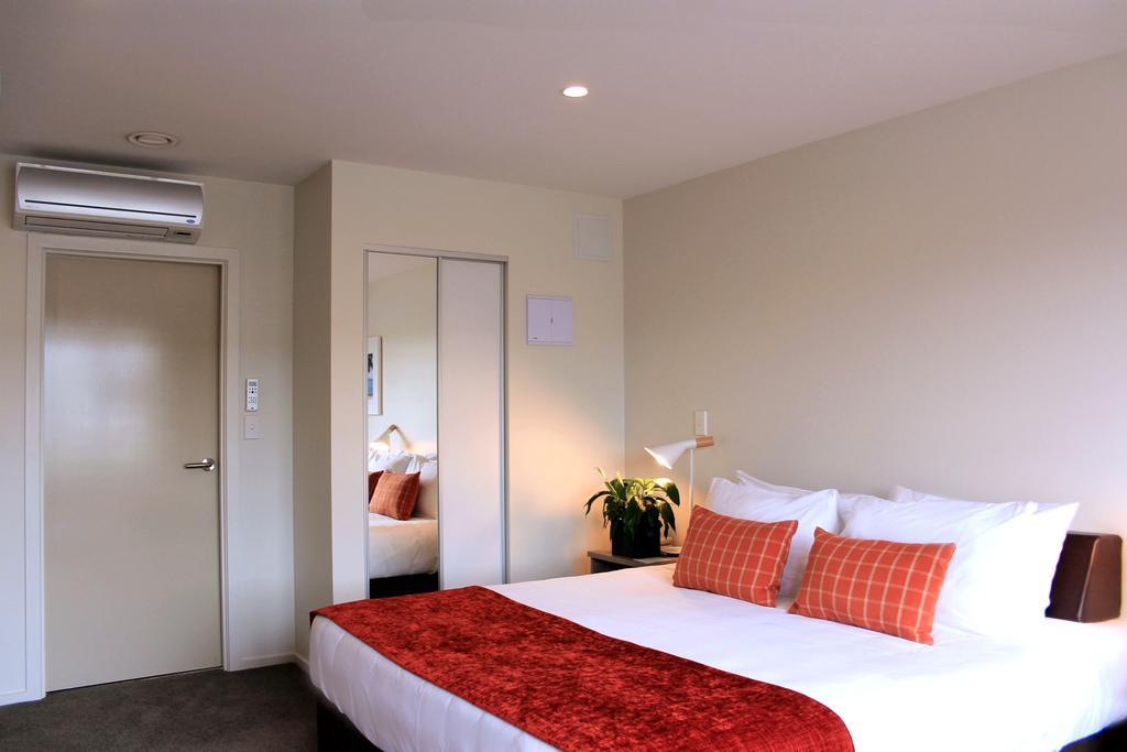 Quest Taupo Aparthotel Bagian luar foto