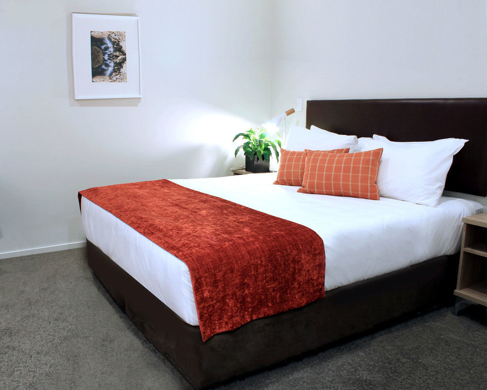 Quest Taupo Aparthotel Bagian luar foto