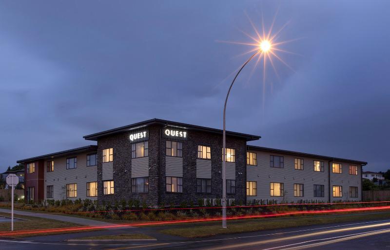 Quest Taupo Aparthotel Bagian luar foto