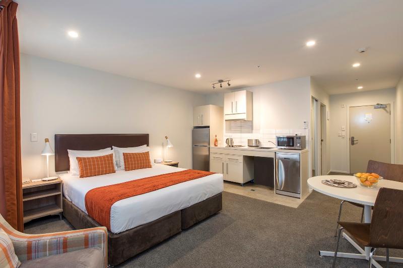 Quest Taupo Aparthotel Bagian luar foto