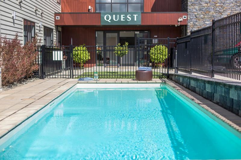 Quest Taupo Aparthotel Bagian luar foto